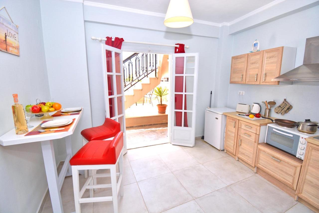Mike'S Apartments Agios Gordios  Dış mekan fotoğraf