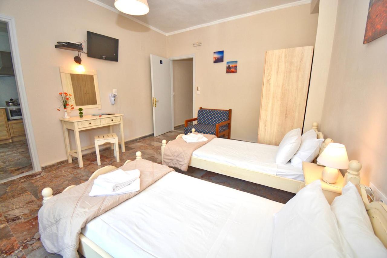 Mike'S Apartments Agios Gordios  Dış mekan fotoğraf