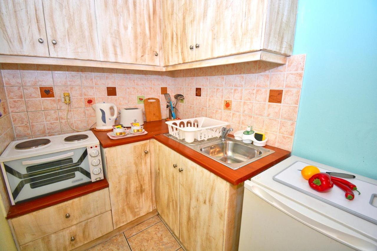 Mike'S Apartments Agios Gordios  Dış mekan fotoğraf