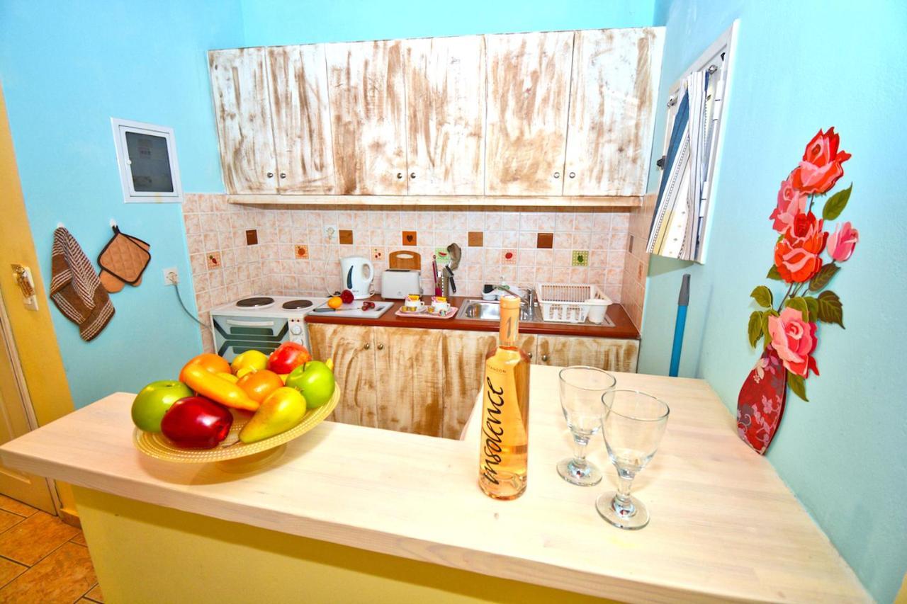 Mike'S Apartments Agios Gordios  Dış mekan fotoğraf
