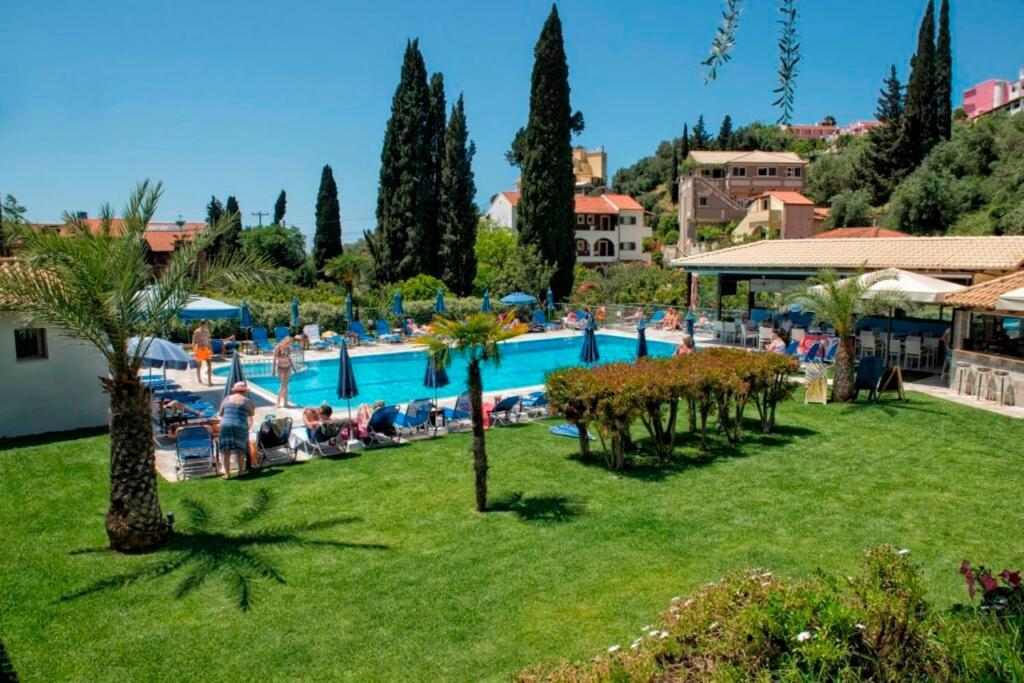 Mike'S Apartments Agios Gordios  Dış mekan fotoğraf