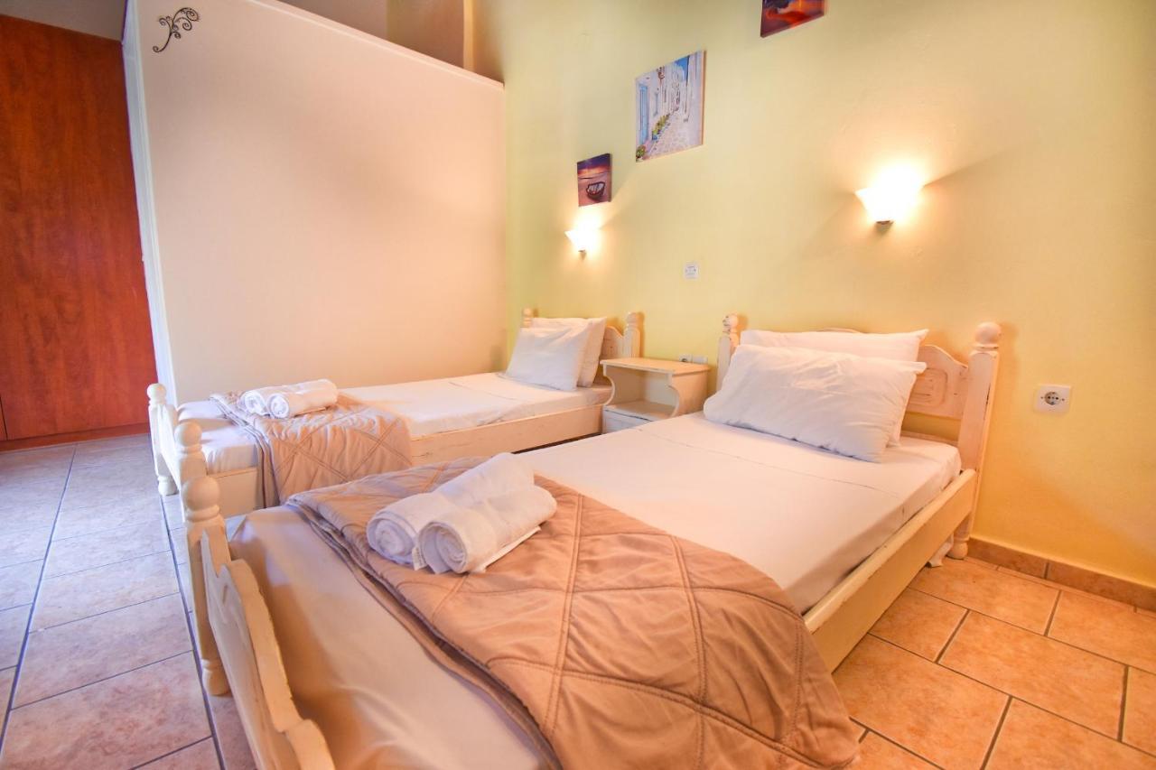 Mike'S Apartments Agios Gordios  Dış mekan fotoğraf