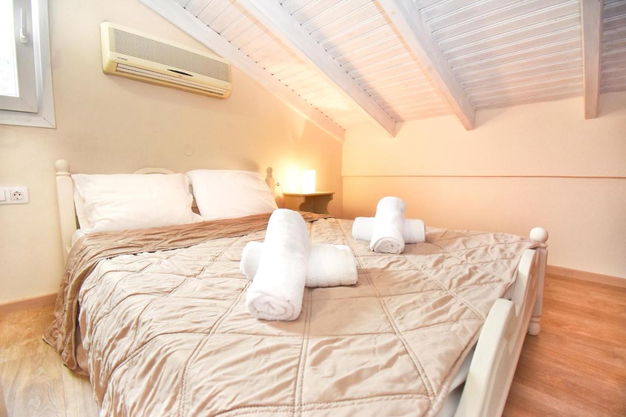 Mike'S Apartments Agios Gordios  Dış mekan fotoğraf